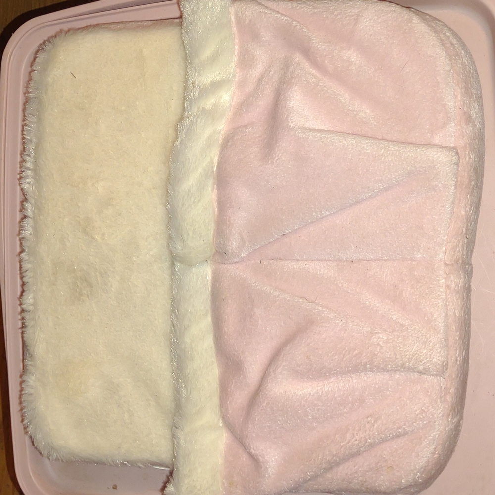Pink foot massager